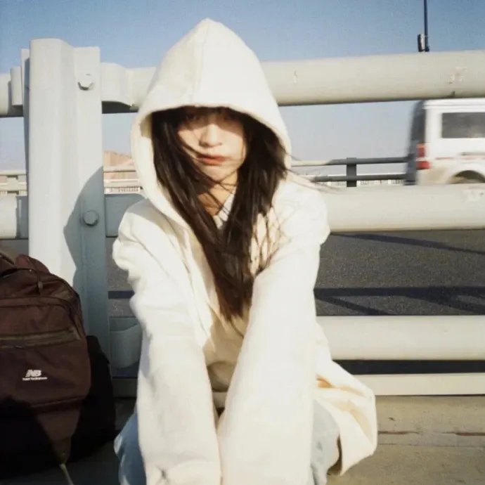 薄爷他父凭子贵啦